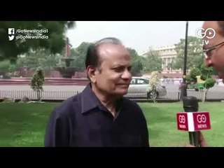 Congress: Savarkar Was Chargesheeted In Gandhi&#39;s Murder