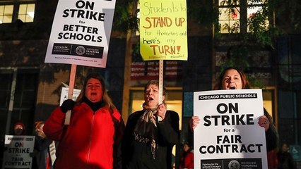 Chicago teachers strike: Thousands hit the pickets lines over pay