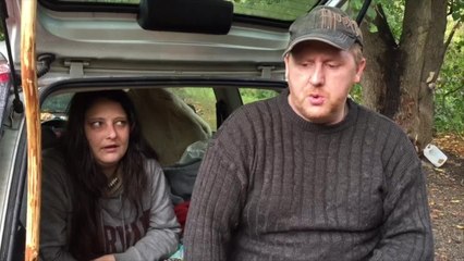 Ils vivent dans leur voiture depuis 15 jours...