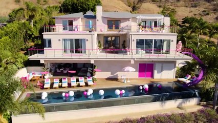 Pour la célébration du 60ème anniversaire de la marque Barbie,  4 fans pourront séjourner dans la réplique de la maison de rêve de la poupée.