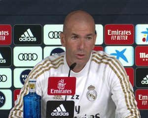 10e j. - Zidane : ''Le report du Clásico ne change pas la donne''