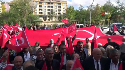 Bayburt'ta Mehmetçik'e destek yürüyüşü