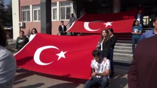 Kayseri üniversitesi'nden barış pınarı harekatı'na asker selamıyla destek