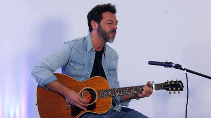 Showcase à La Provence : Christophe Maé chante "Casting"