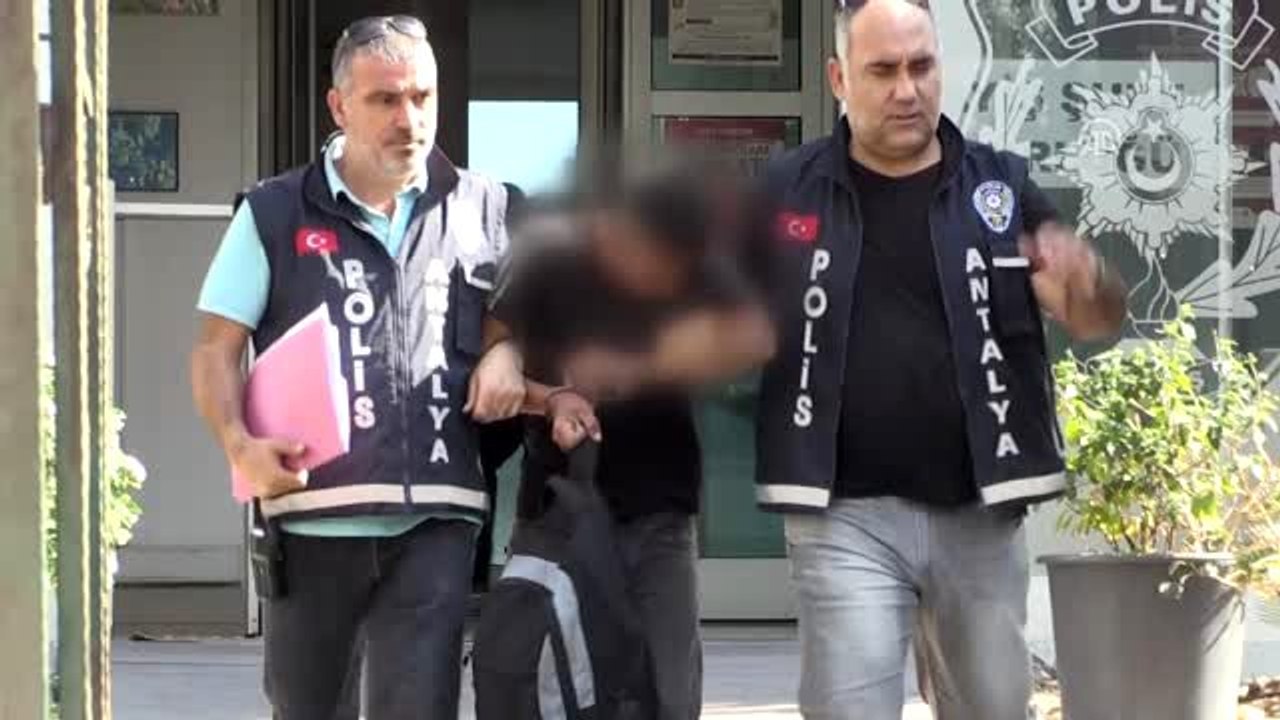 Bıçaklı gasp iddiası