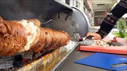 Kokoreçe ‘kadın eli’ değdi