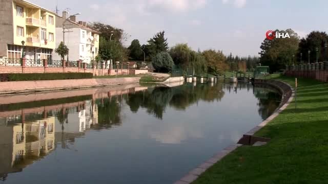 Yabancı uyruklu anne ve kız Porsuk Çayı'na düştü