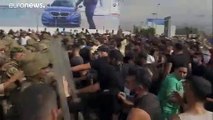 شاهد: محتجون يقطعون الطرقات في مختلف أنحاء لبنان