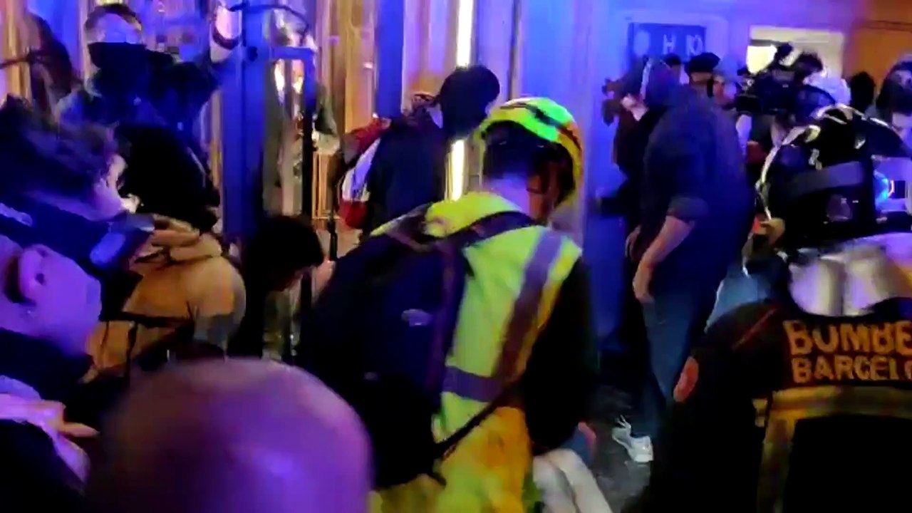 Barcelona vive su quinta noche de disturbios