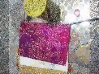 اعملي مقلمة من علبة سمنة تعالي اقولك ازاي