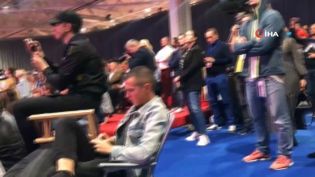 - Elon Musk, Telekonferans İle Rusya'ya Bağlandı