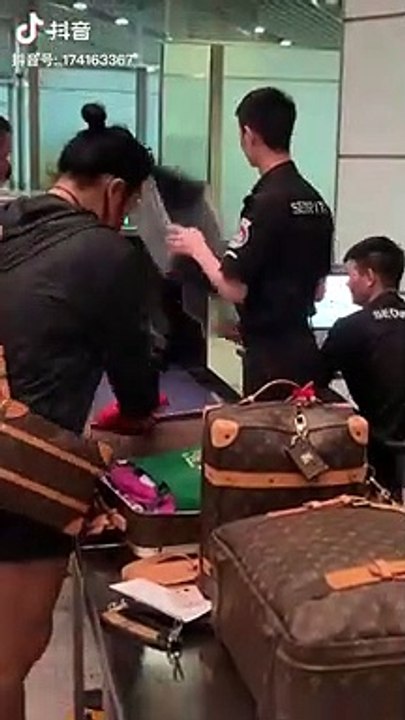 学位证书文凭学历认证Q/微29304199修改GPA成绩伦敦艺术大学文凭毕业证成绩单UAL毕业证成绩单offer英国大学学历,雅思托福成绩单,在读证明/留信网认证/使馆认证公正 University of the Arts London