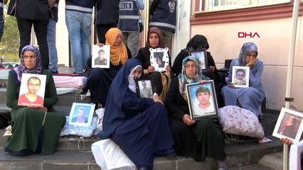 Diyarbakır hdp önündeki eylemde 47'nci gün