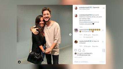 Anabel Pantoja disfruta de un concierto de Manuel Carrasco