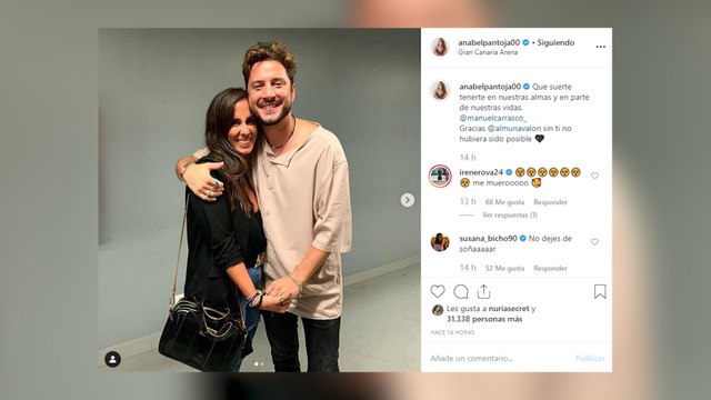 Anabel Pantoja disfruta de un concierto de Manuel Carrasco