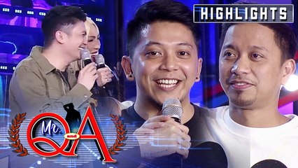 Vhong introduces Jhong's twin, Jhing | It's Showtime Mr. Q and A