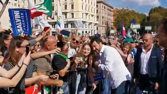 Roma - L'arrivo di Salvini in piazza San Giovanni (19.10.19)