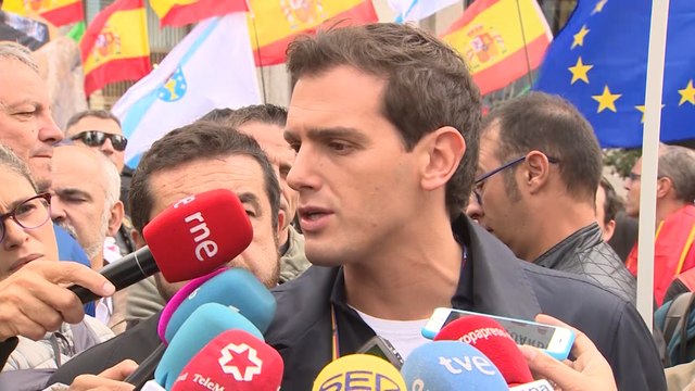 Rivera insta a Sánchez aplicar ya el 155 en Cataluña