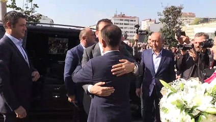 Скачать видео: Ekrem İmamoğlu'ndan Tanju Özcan'a ziyaret - BOLU