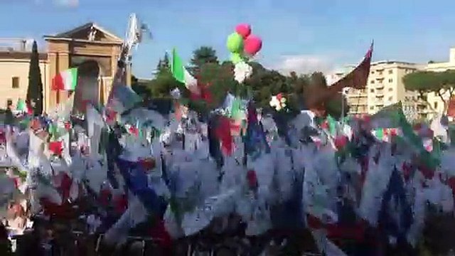 Roma - Le bandiere di #OrgoglioItaliano in Piazza San Giovanni (19.10.19)