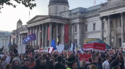 Británicos se concentran en Trafalguar Square en contra del Brexit