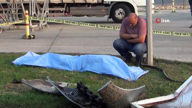 Arabanın çarpmasıyla metrelerce savrulan adam öldü...Feci kaza saniye saniye kamerada