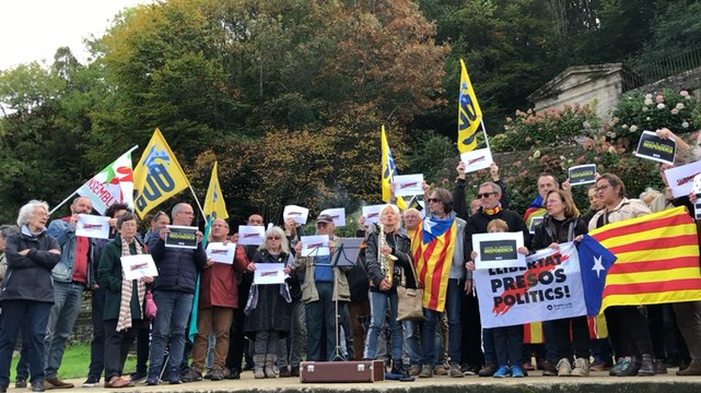 80 personnes se rassemblent à Quimper en soutien aux indépendantistes catalans