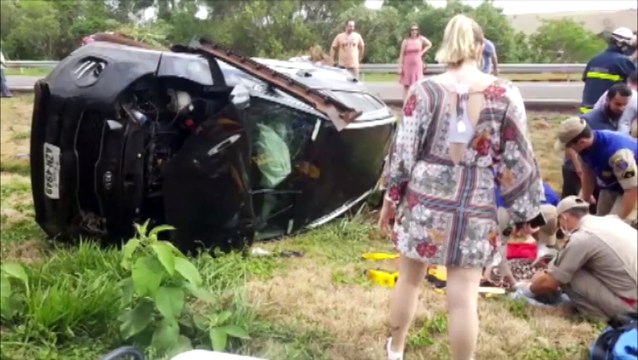 Três pessoas ficam feridas em capotamento na rodovia BR-467