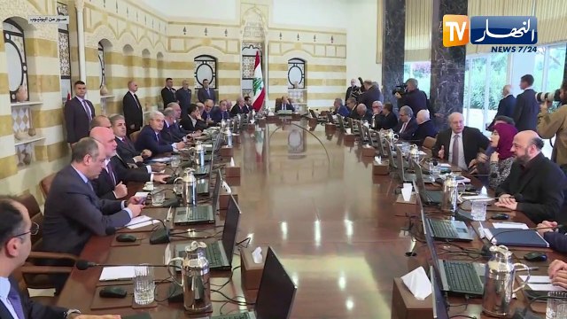 لبنان: ضريبة الواتسآب تحرك الشارع اللبناني.. دعوات لاستقالة حكومة الحريري