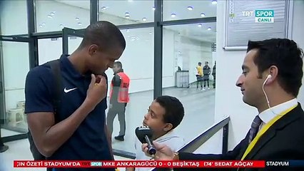 Ricardo Faty konuştu, oğlu Yasir, Türkçe'ye çevirdi