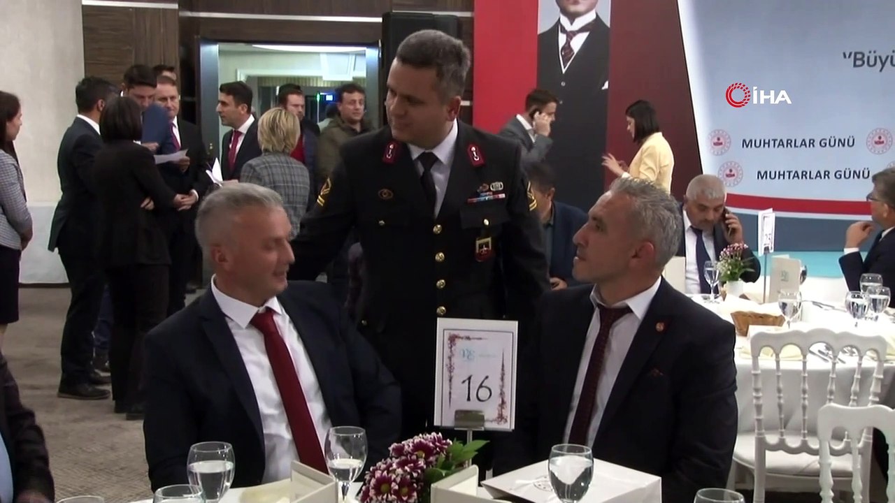 İçişleri Bakanı Süleyman Soylu muhtarlarla bir araya geldi