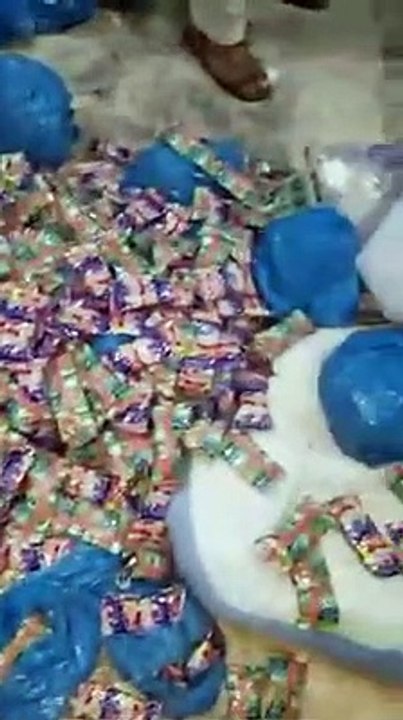 Gutka mafia pakra gaya aur pitae hue