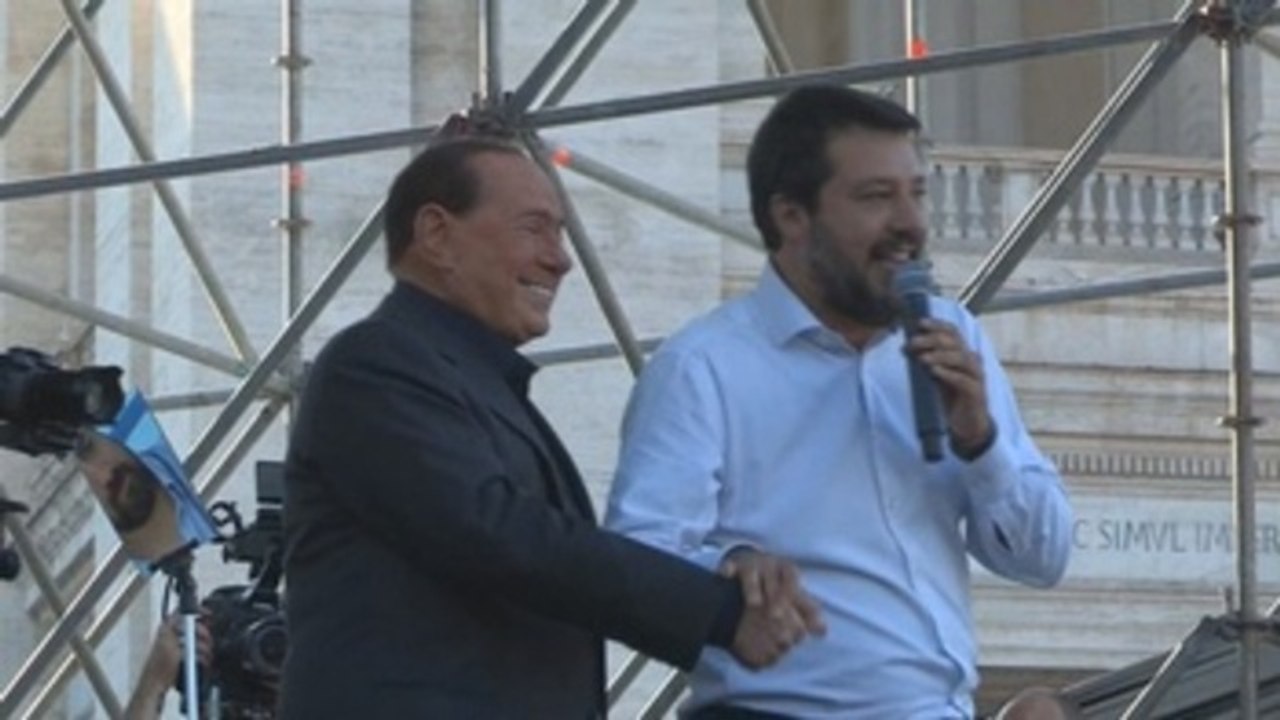 Salvini reúne a la derecha italiana y promete volver pronto al Gobierno