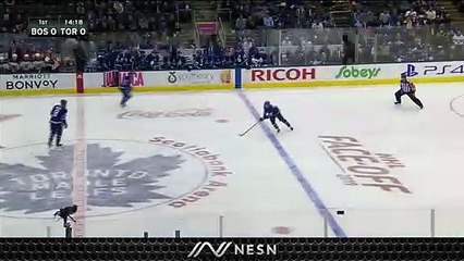 Maple Leafs Score Bizarre Goal To Take Early Lead Vs. Bruins Saturday