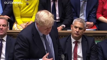 Brexit: Boris Johnson pede o adiamento e a recusa de adiamento à UE