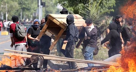 Şili'de metro ücretine yapılan zam ülkeyi karıştırdı! Son yılların en zor dönemi yaşanıyor