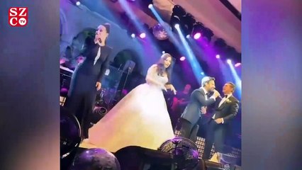 Tarkan bir düğünde Ebru Gündeş'le düet yaptı
