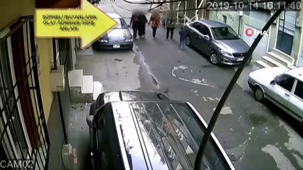 70 bin TL değerindeki ziynet eşyasını çalan hırsızlar kamerada