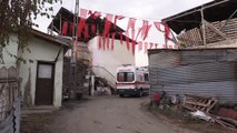 Hakkari şehidinin evi Türk bayraklarıyla donatıldı - ERZURUM
