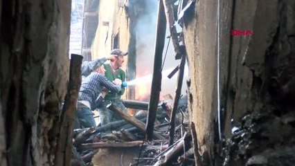 Tokat'ta, köyde çıkan yangında 5 küçükbaş öldü