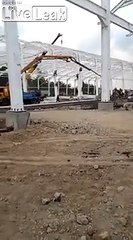 Construction d'immeuble détruite en quelques secondes !