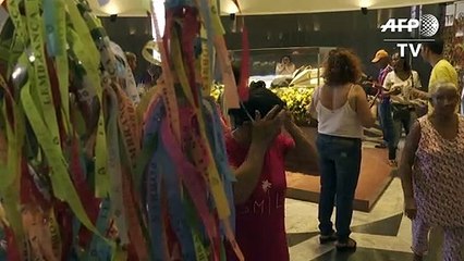 Fieles brasileños celebran canonización de su primera santa en Salvador