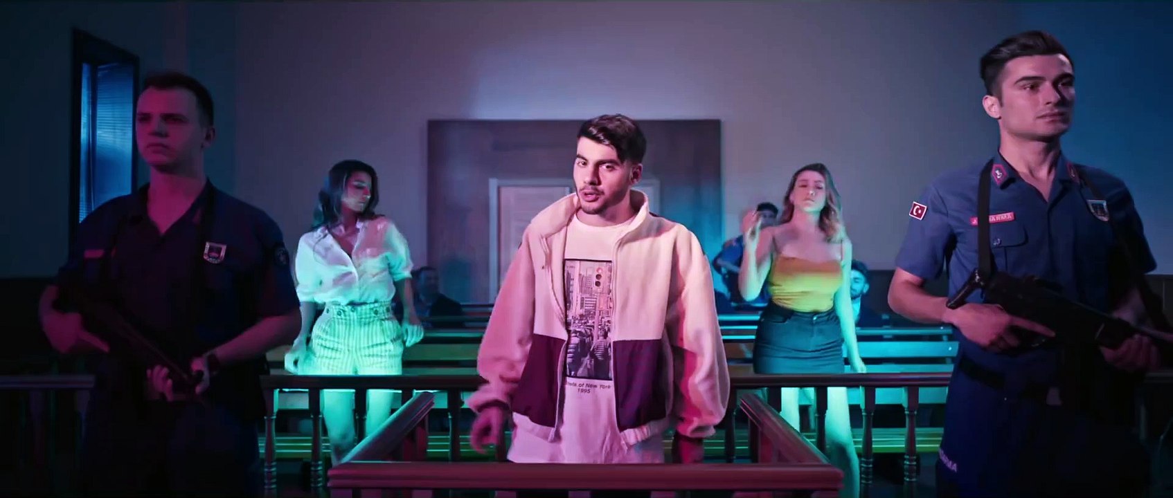 Seyf Başımla Beraber (Official Video)