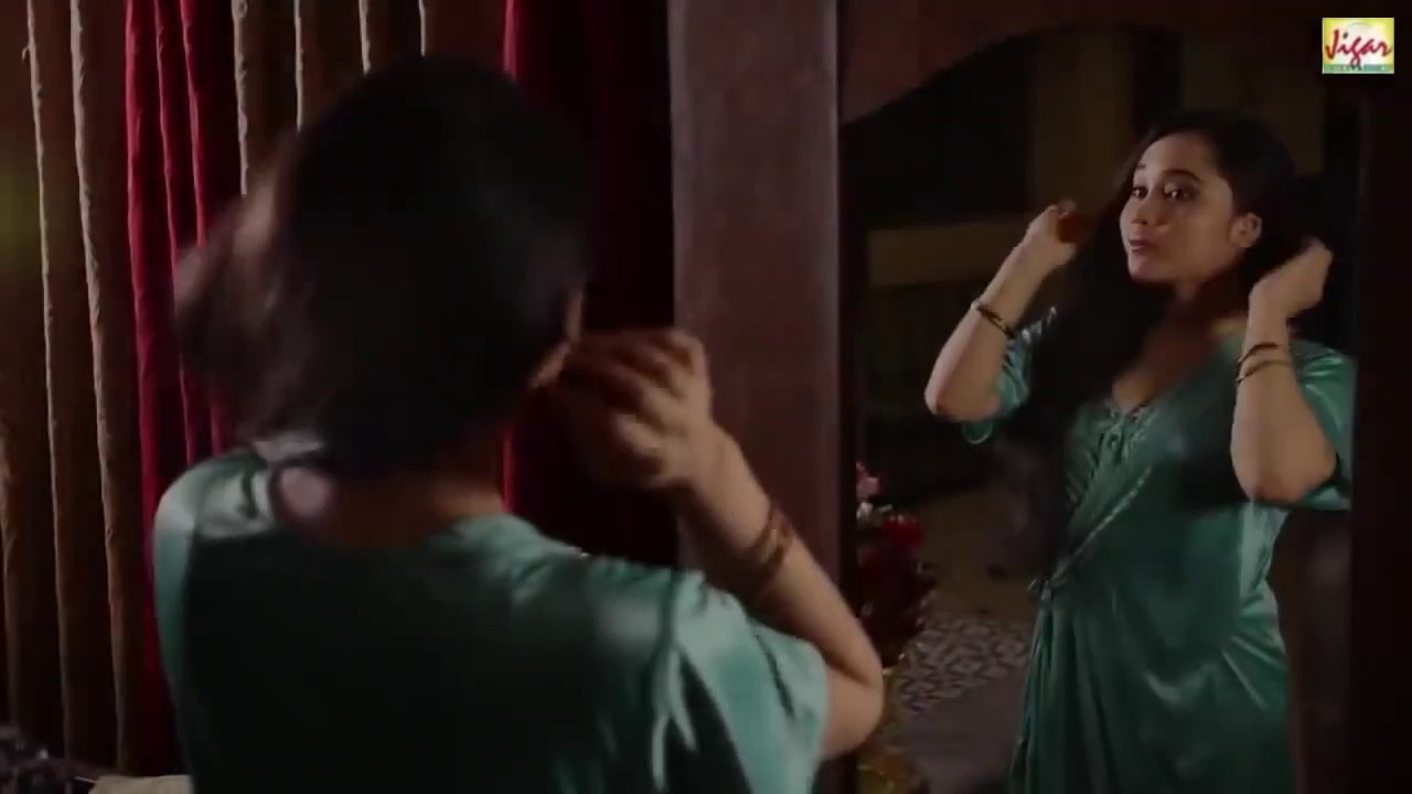 jawan ladka aur es aurt ne kya kiya app khud dekhe