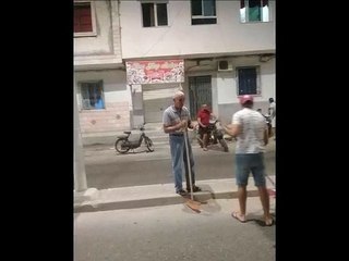 حملة نظافة بمبادرة من شباب مدينة قابس
