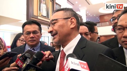 Kerajaan "pintu belakang"?  Bagaimana nak lakukan? sindir Hishammudin