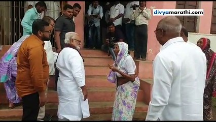 90 वर्षांच्या ज्येष्ठ महिला मतदाराने घेतली भुजबळांची भेट