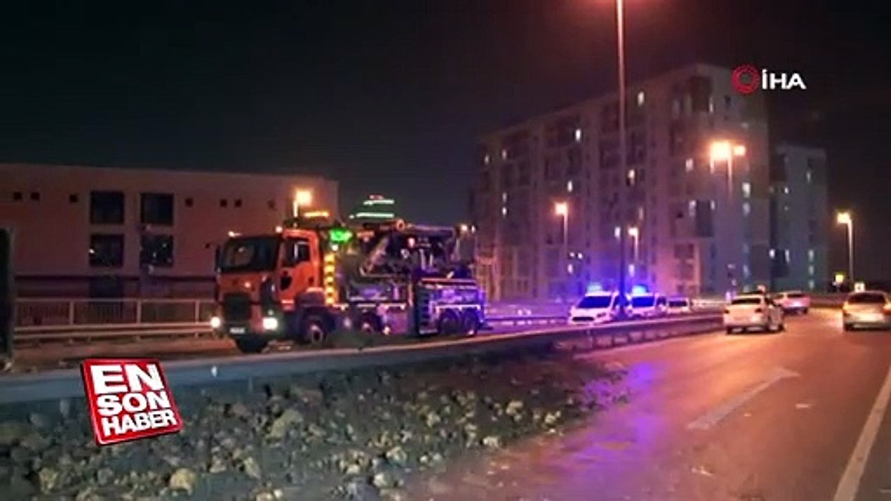 Esenler'de hafriyat kamyonu devrilmesi sonucu 1 kişi ağır yaralandı