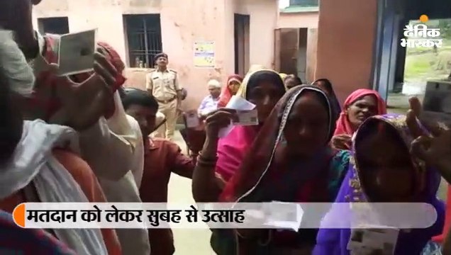 बिहार में पांच विधानसभा और एक लोकसभा सीट पर हो रही वोटिंग, रामविलास के भतीजे भी मैदान में