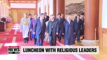 President Moon holds luncheon at Blue House with heads of religious groups